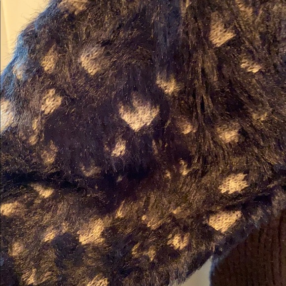 Gorgeous sweater size s - Picture 3 of 3